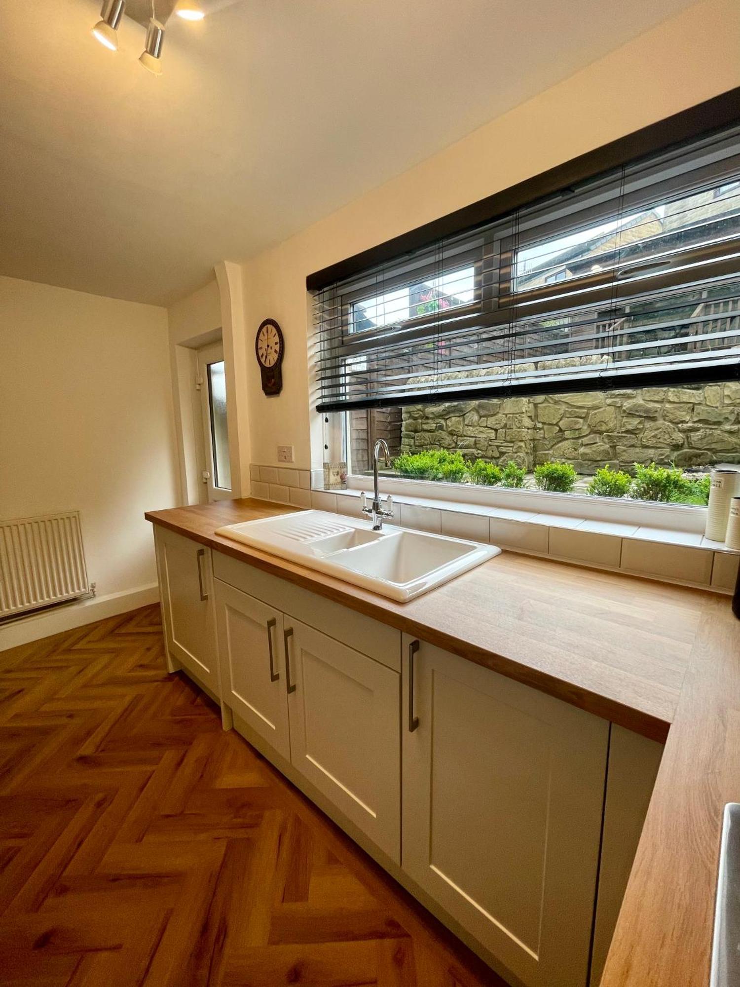 Haven - With Garden And Summerhouse